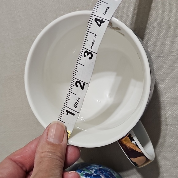 Lilly Pulitzer Mugs - Picture 9 of 10